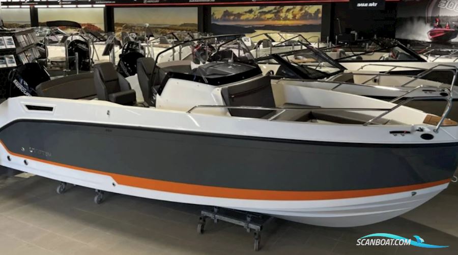 Uttern S65 Motorbåd 2020, med Mercury motor, Sverige