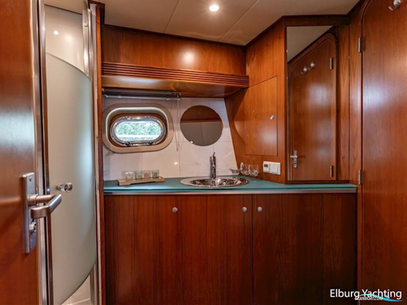 Valk Continental 1700 - Stabilizers