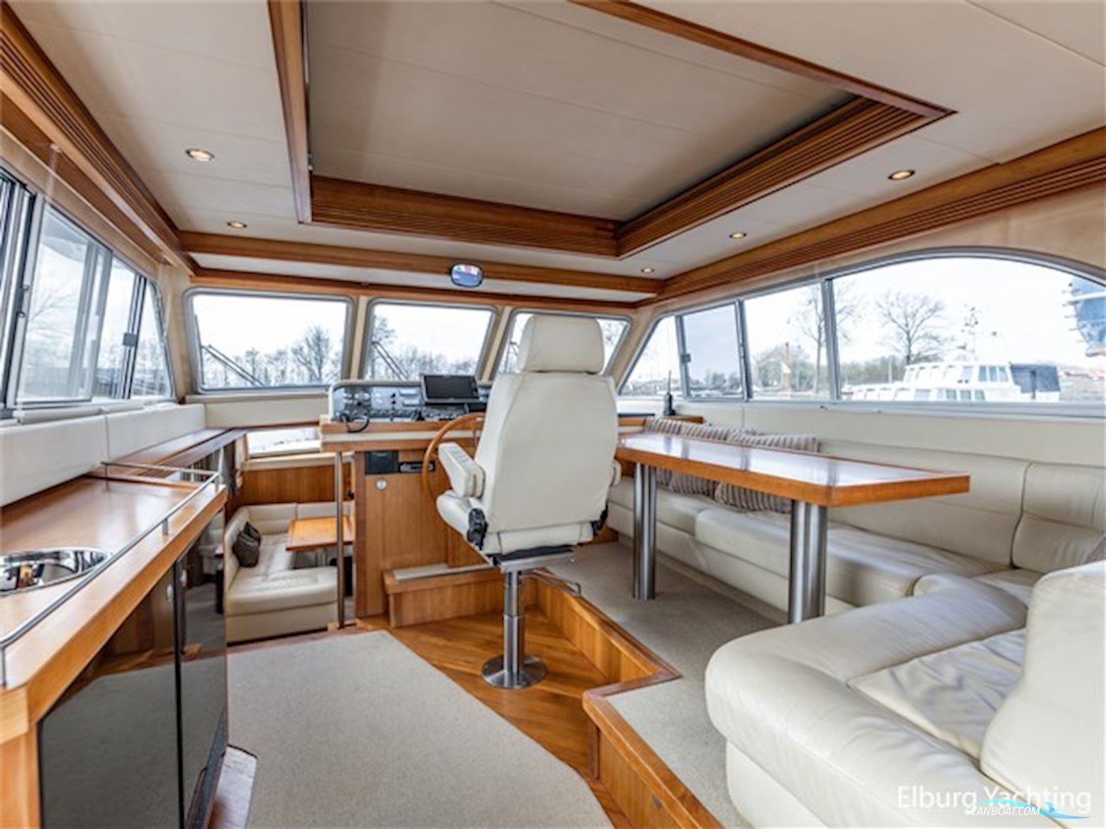 Valk Continental 1900 - Wheelhouse