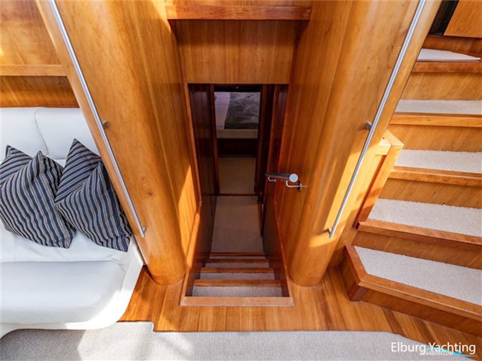 Valk Continental 1900 - Wheelhouse