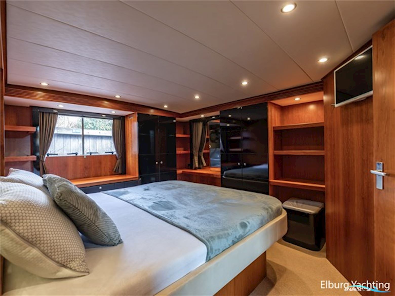 Valk Continental 1900 - Wheelhouse