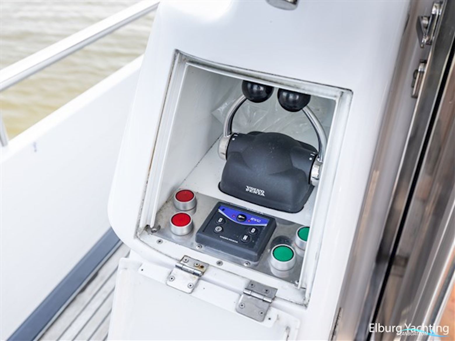 Valk Continental 1900 - Wheelhouse