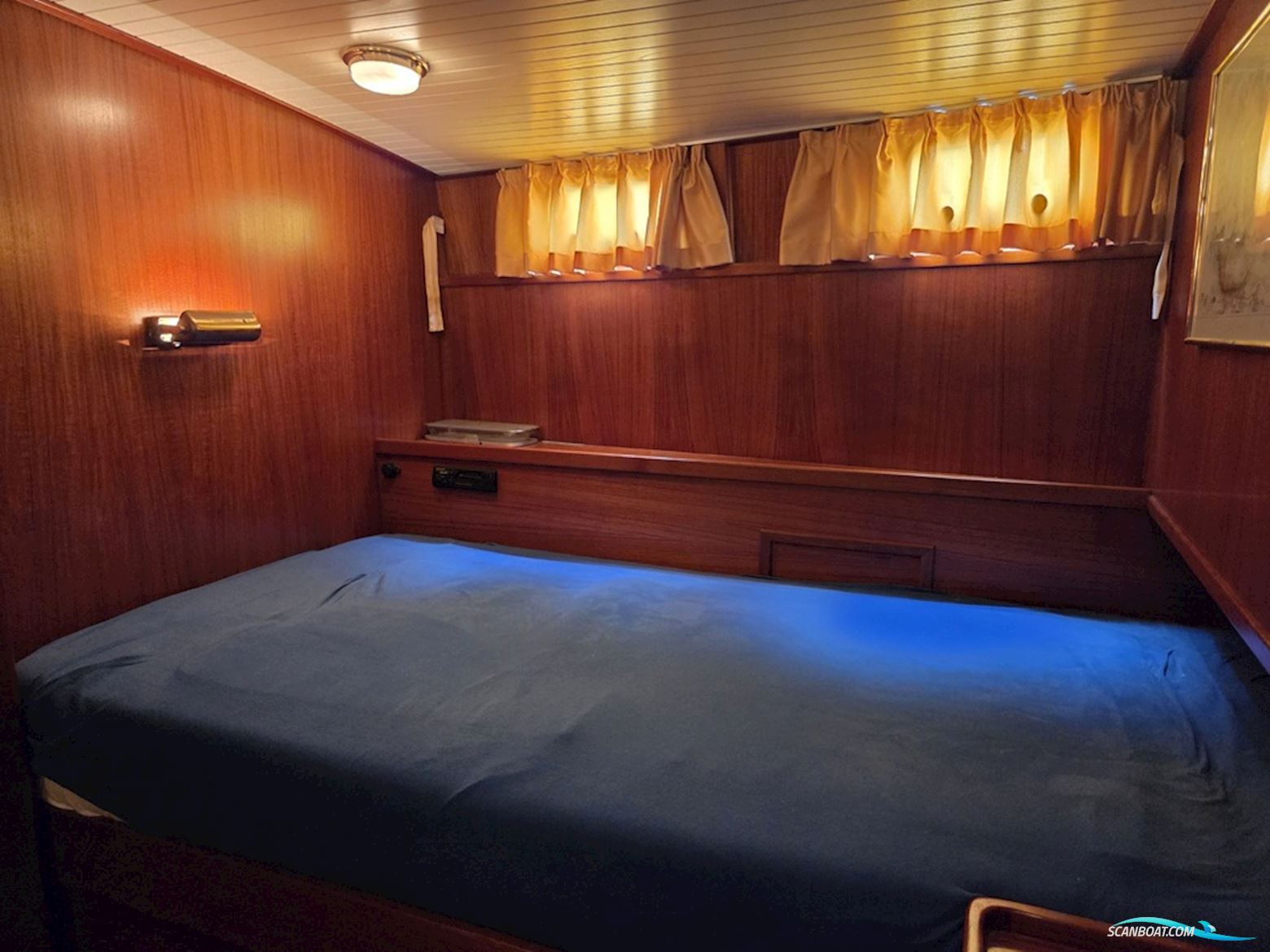 Valk Spiegelkotter 15.50