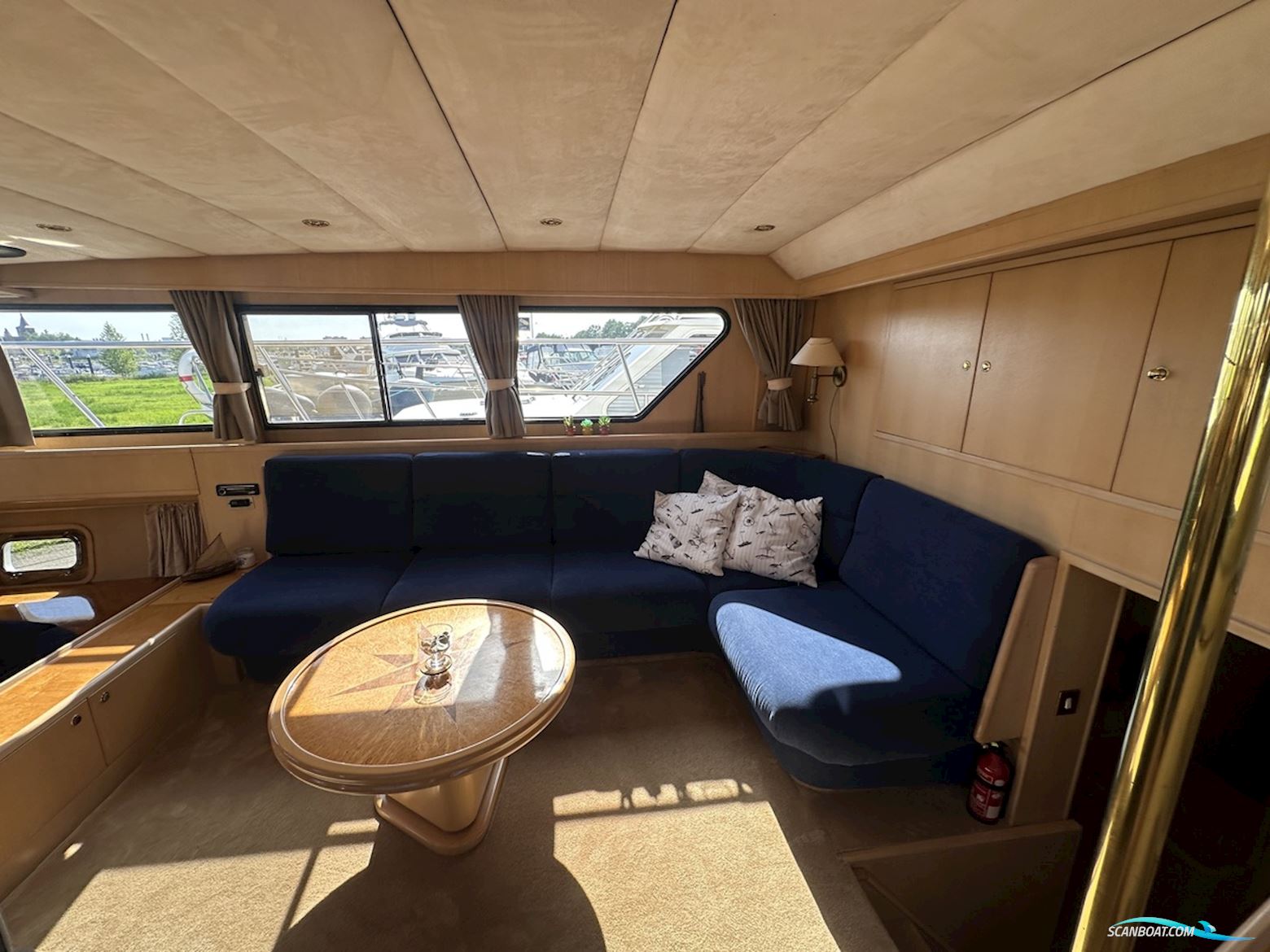 Valk Vitesse 48