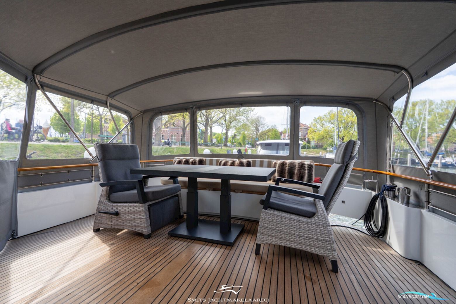 Van Den Hoven Allure 155 Cabrio