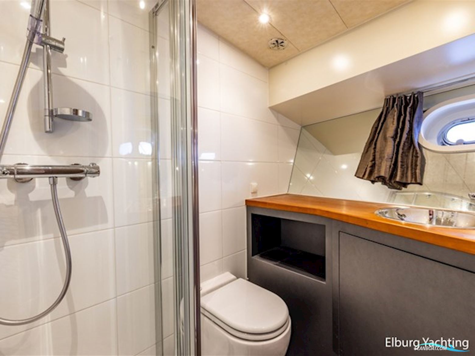 Van den Hoven Exclusive 1600 - Stabilizers 