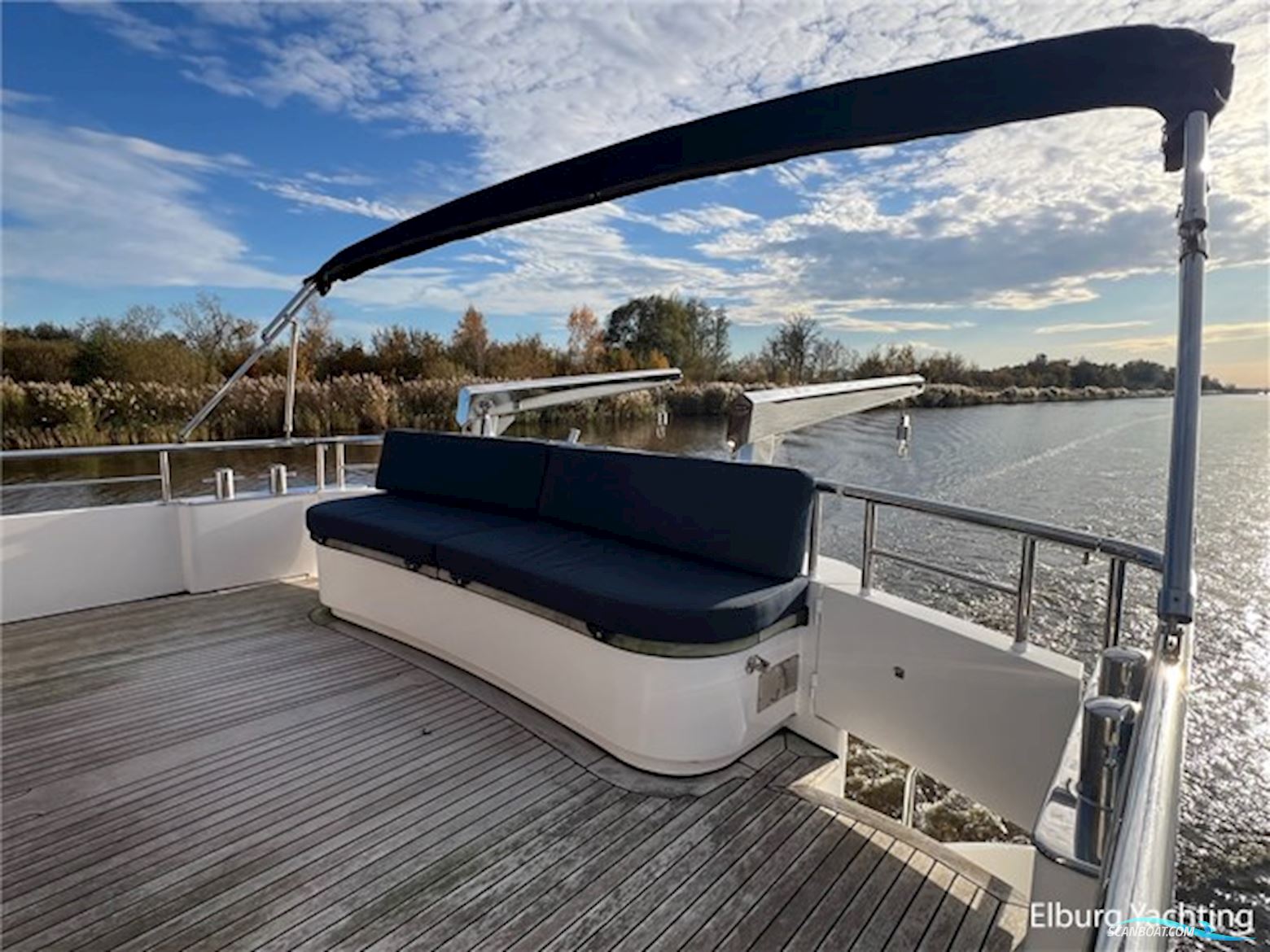 Van den Hoven Exclusive 1600 