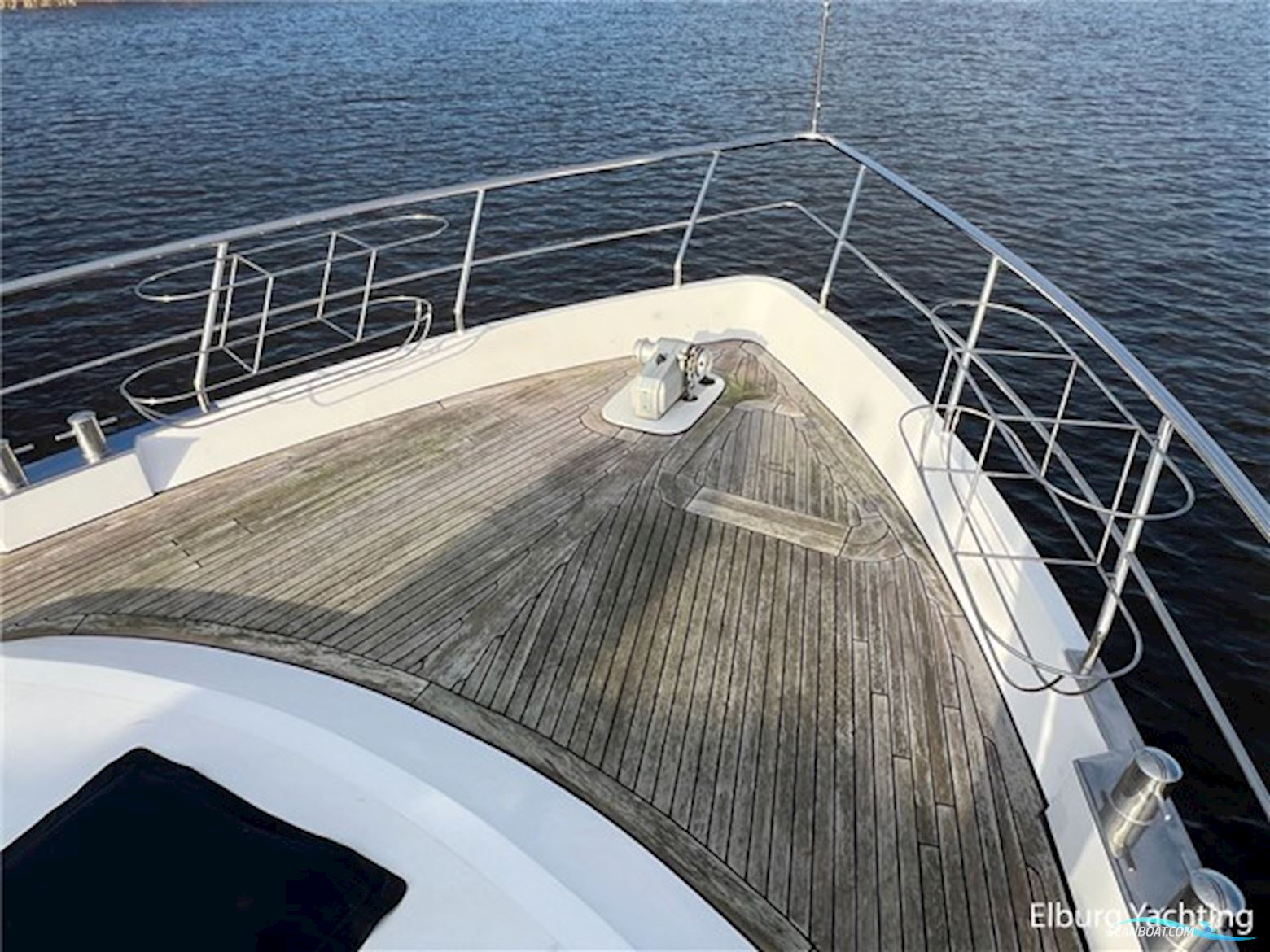 Van den Hoven Exclusive 1600 