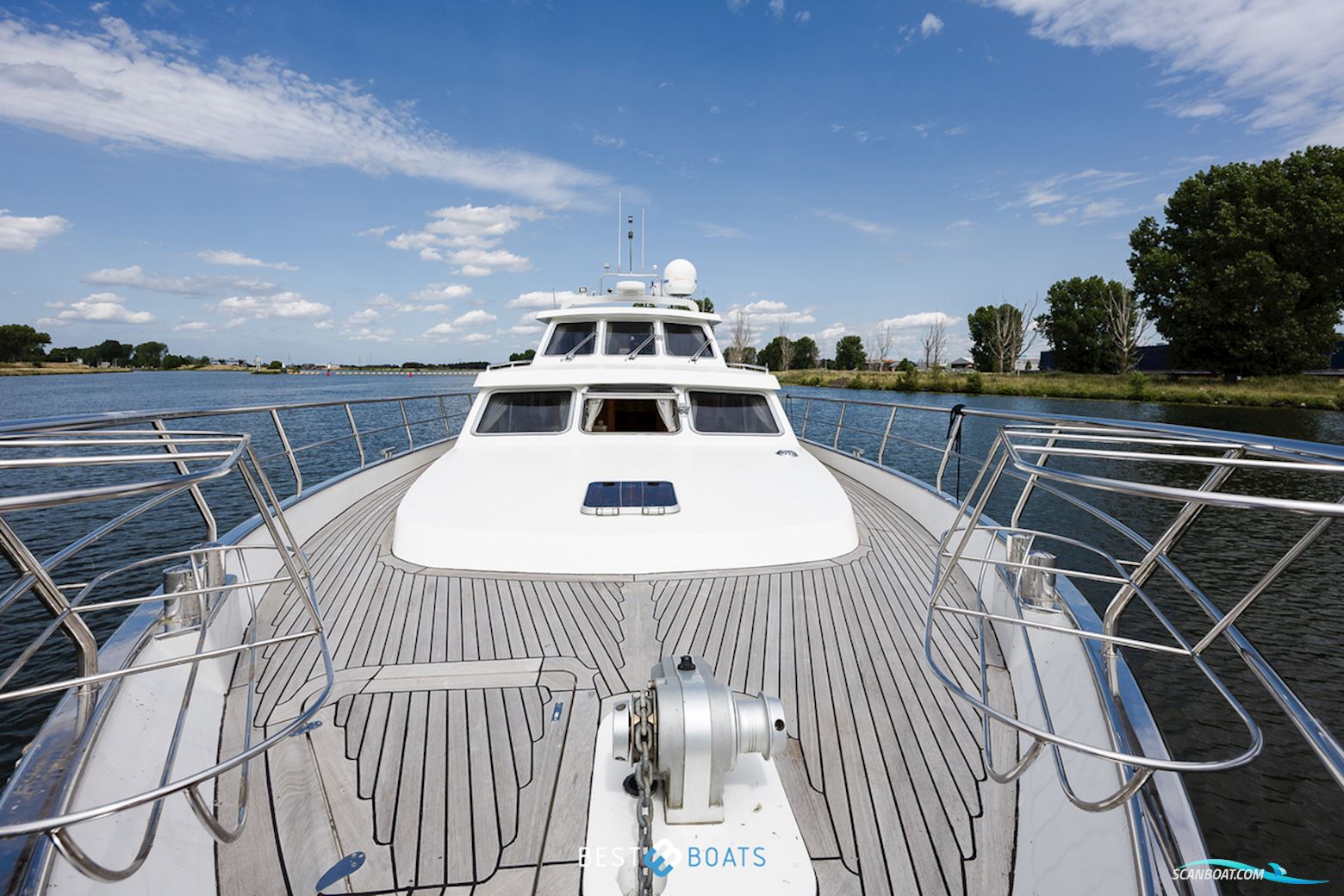 Van Den Hoven Exclusive 1600