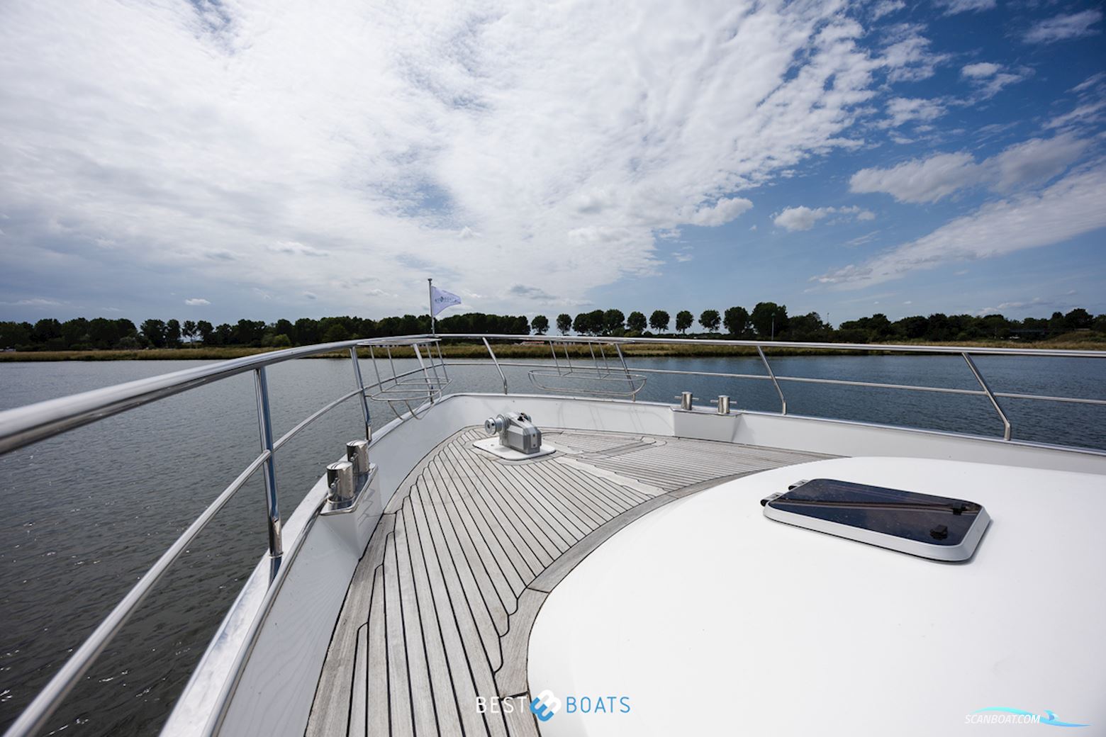 Van Den Hoven Exclusive 1600