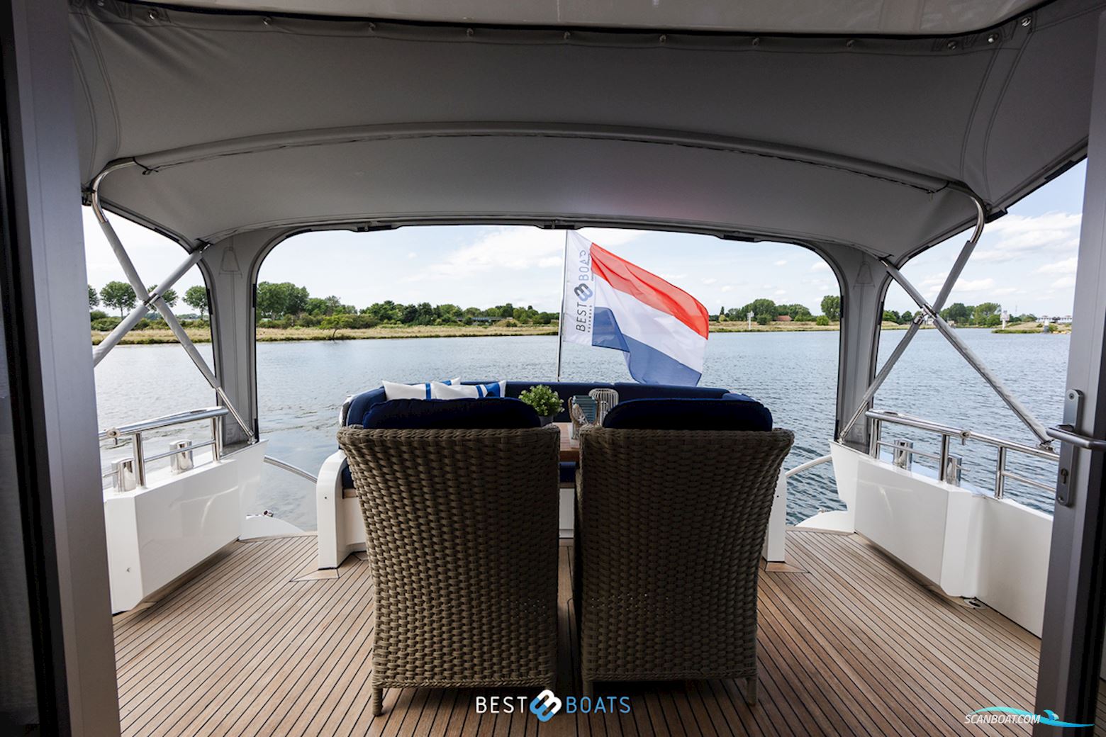 Van Den Hoven Exclusive 1600