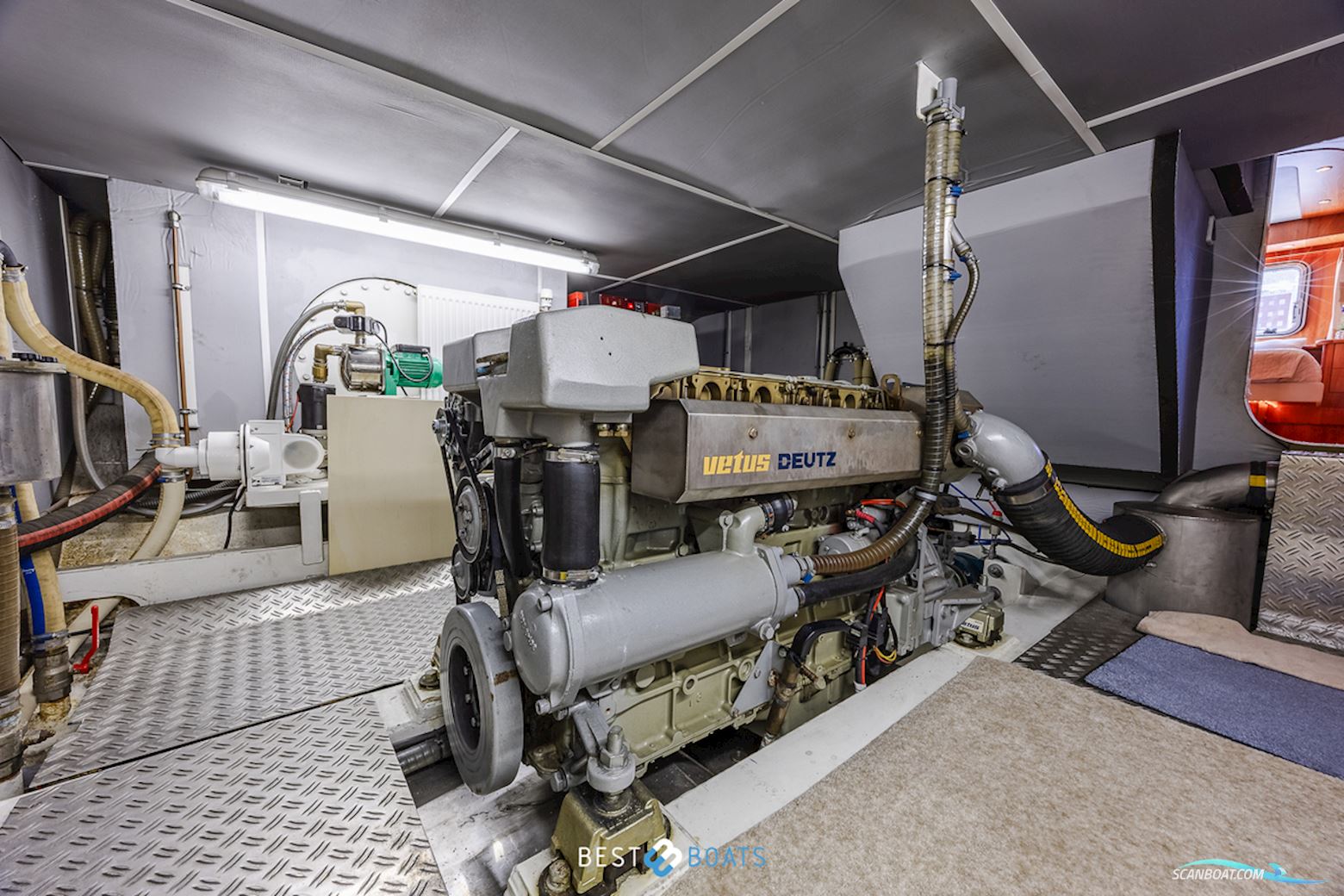 Van Den Hoven Exclusive 1600