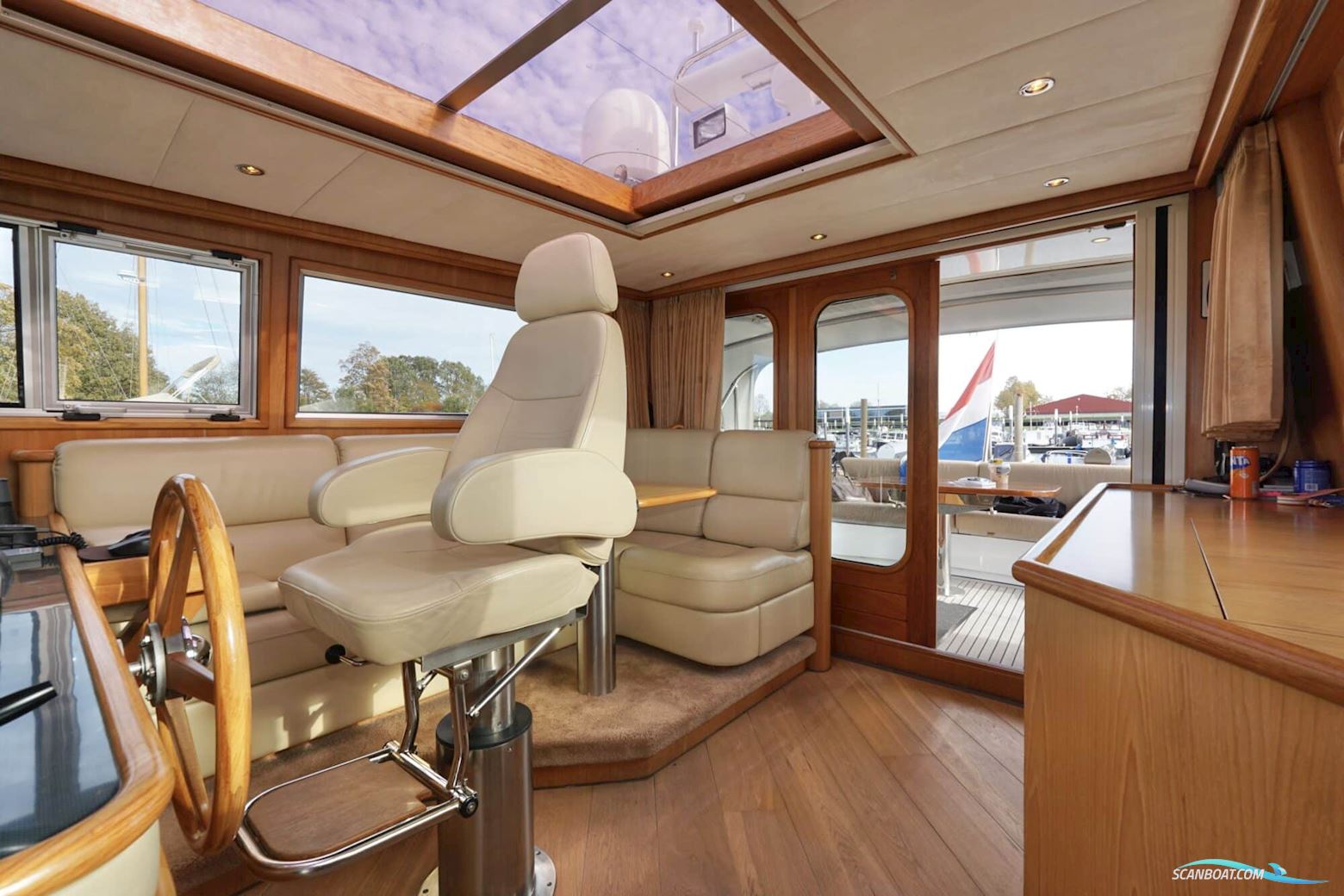 Van den Hoven Exclusive 18.00 VS