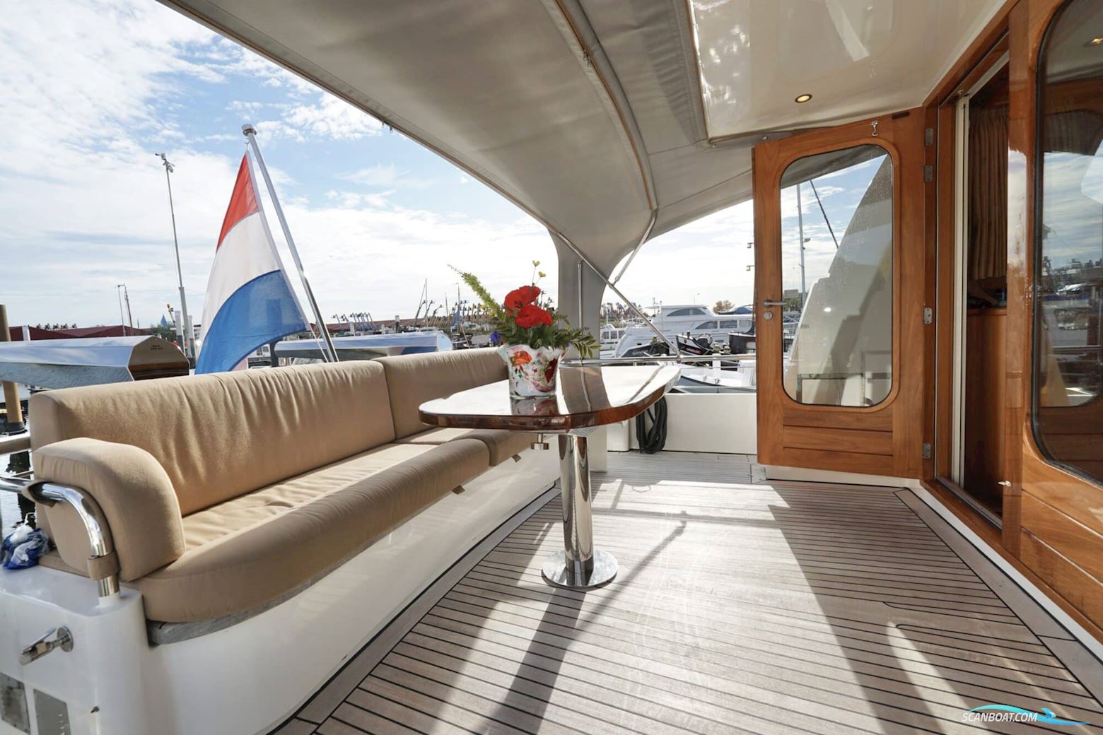 Van den Hoven Exclusive 18.00 VS