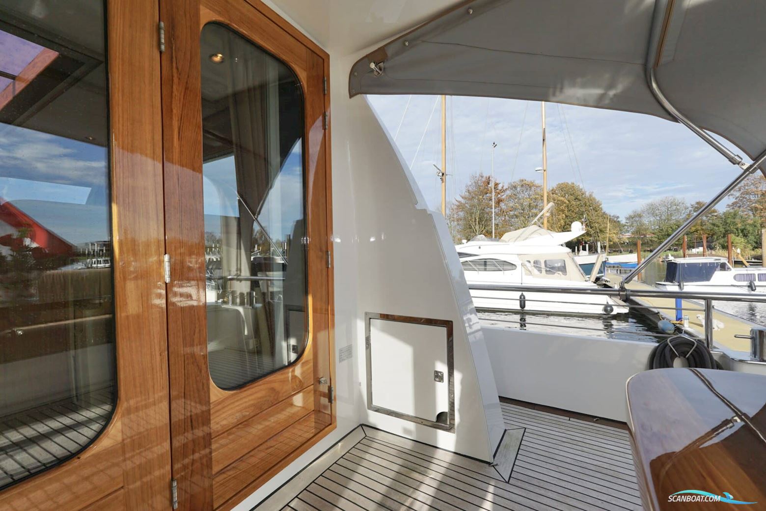 Van den Hoven Exclusive 18.00 VS