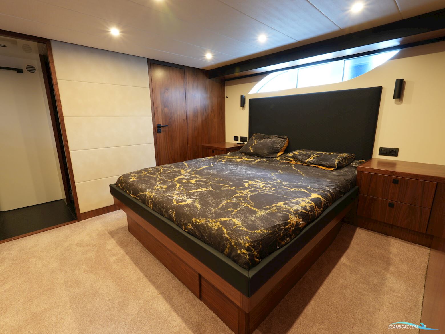 Van den Hoven Executive 15.00 MK II