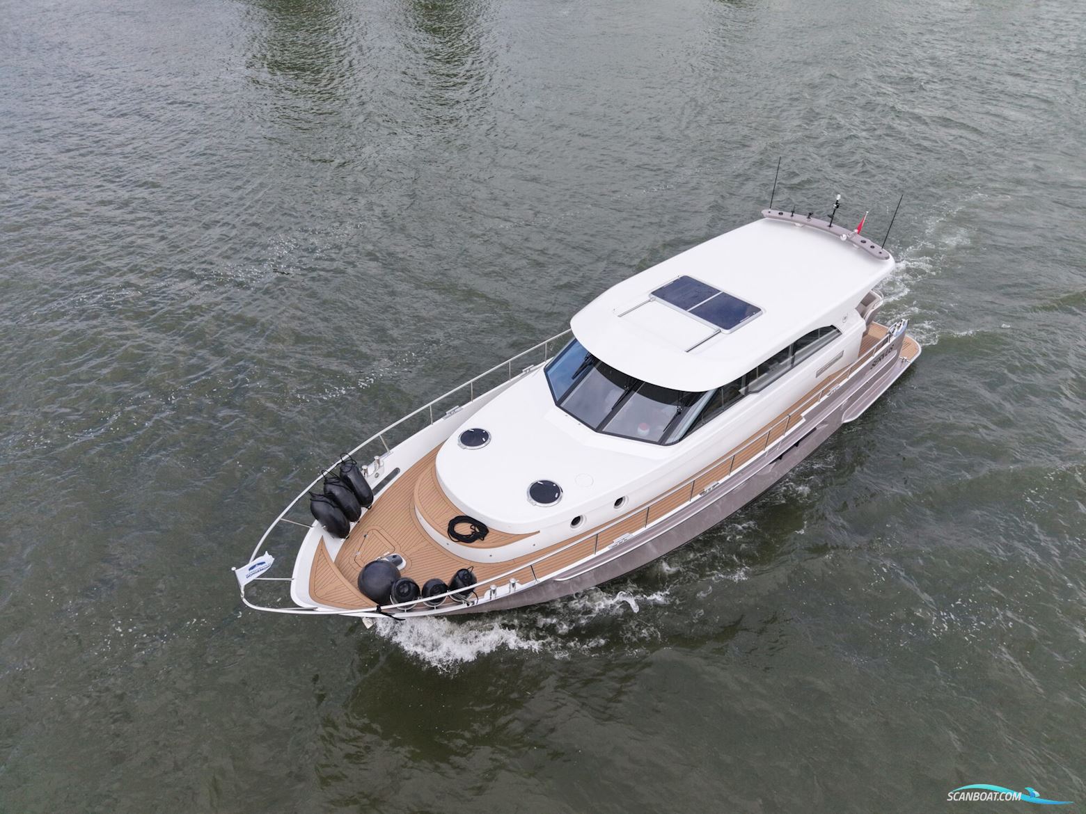 Van Den Hoven Executive 15.00 MK II