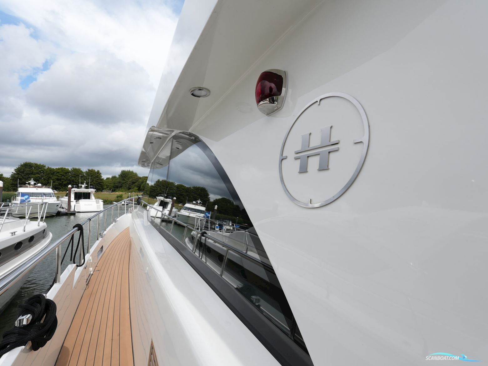 Van Den Hoven Executive 15.00 MK II