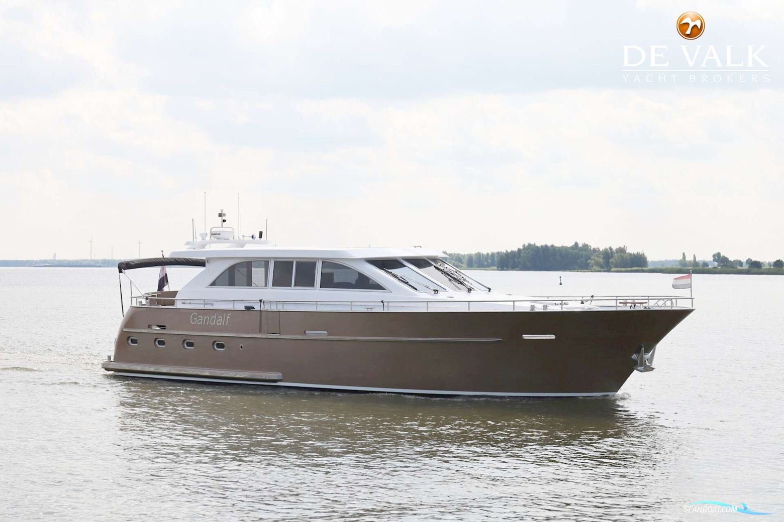 Van Den Hoven Executive 1700