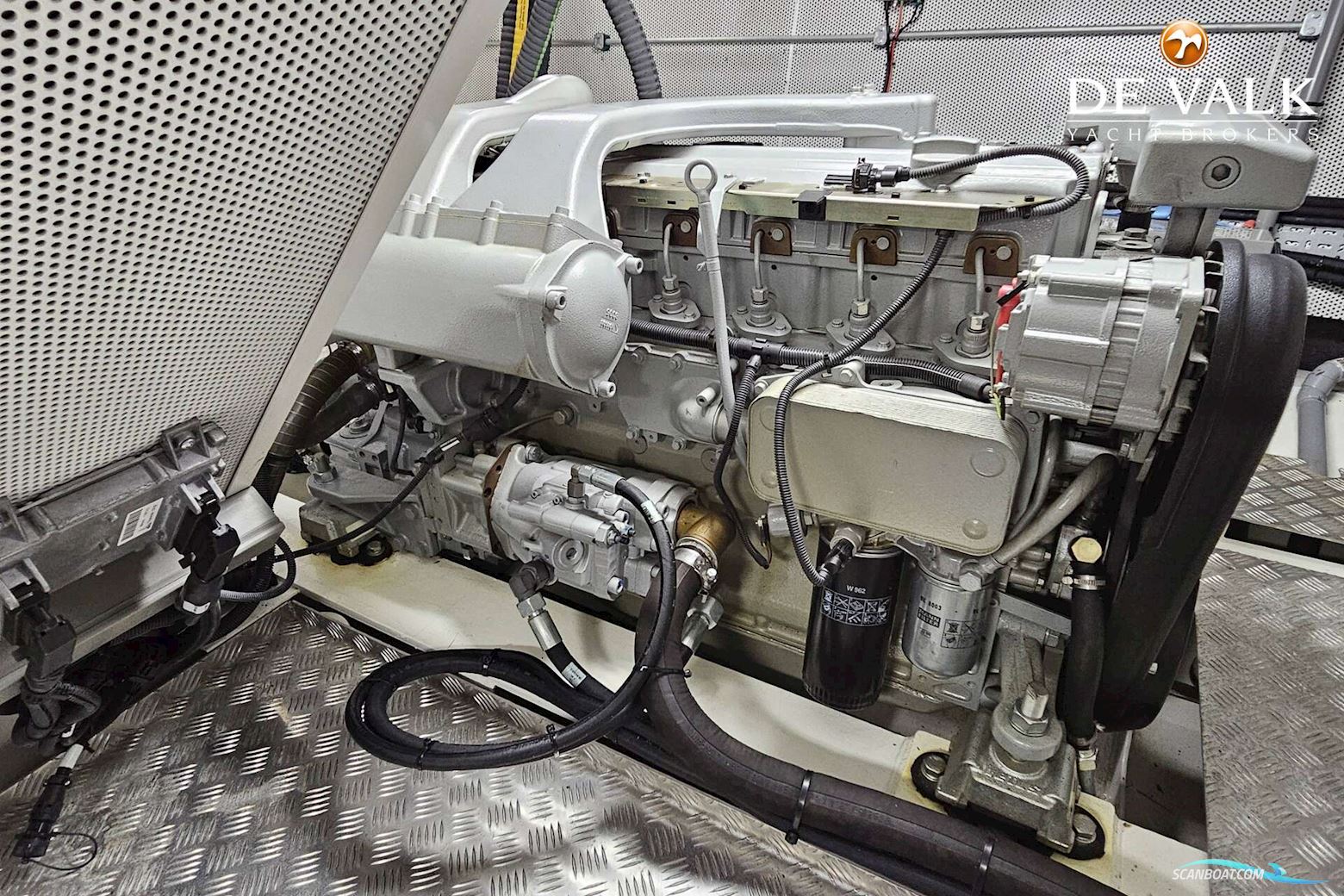 Van Den Hoven Executive 1700