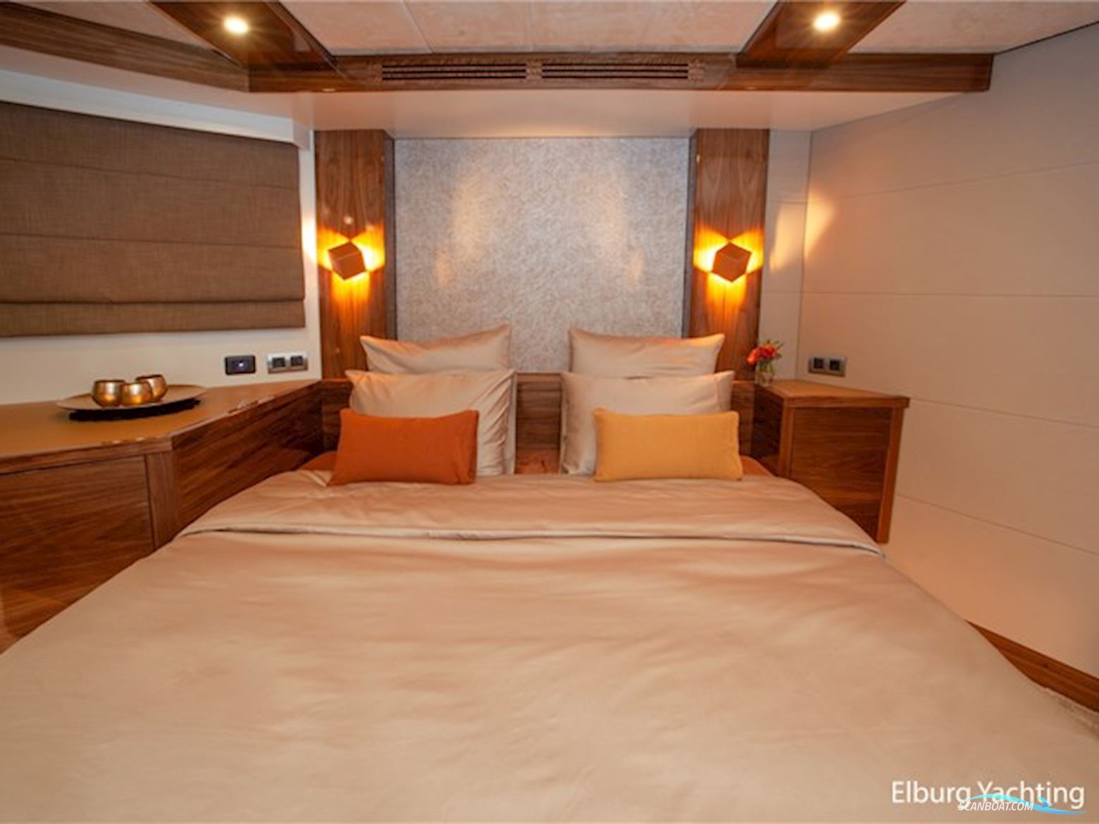 Van Den Hoven Executive 2100