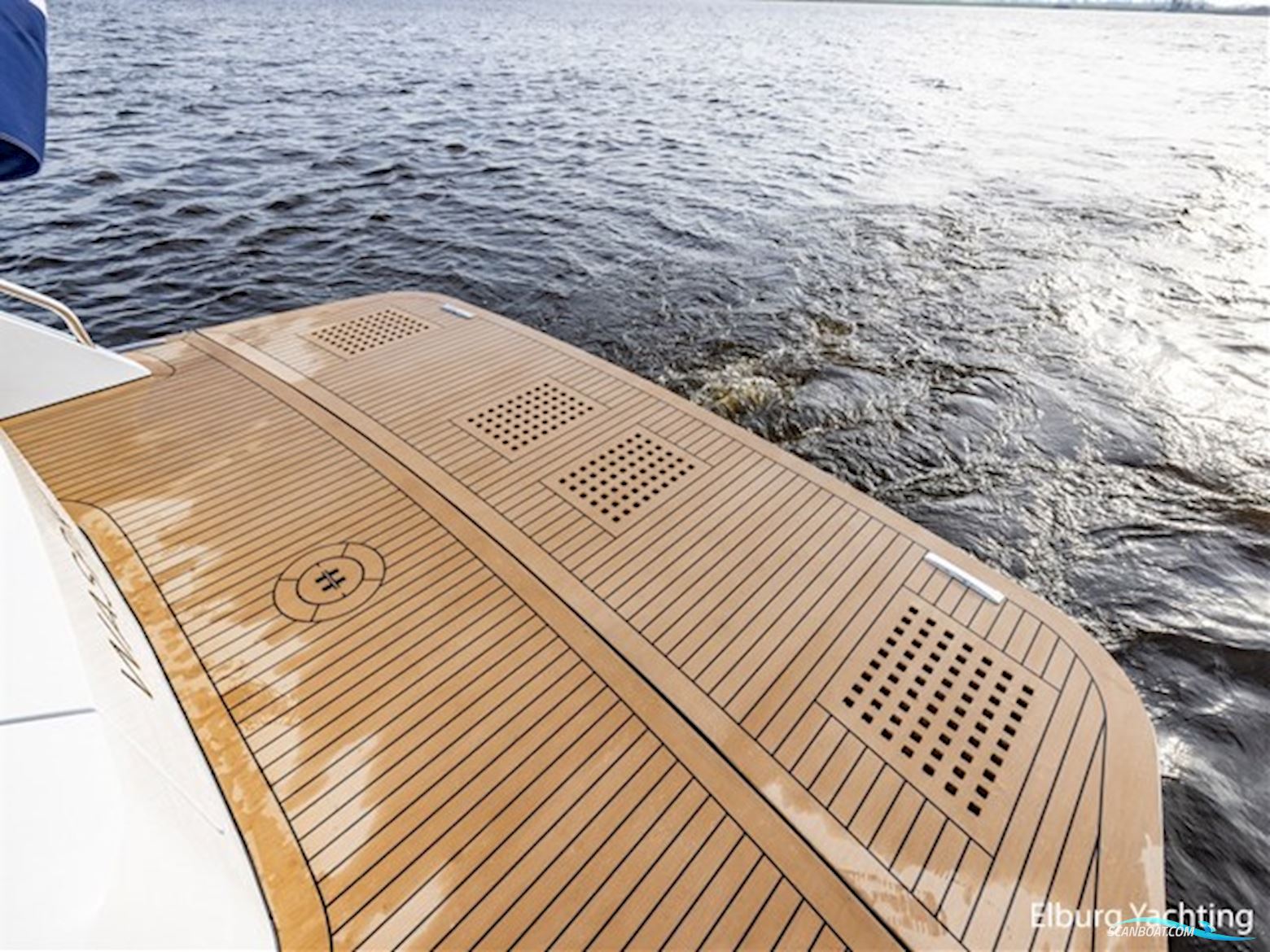 Van den Hoven Voyager 50 