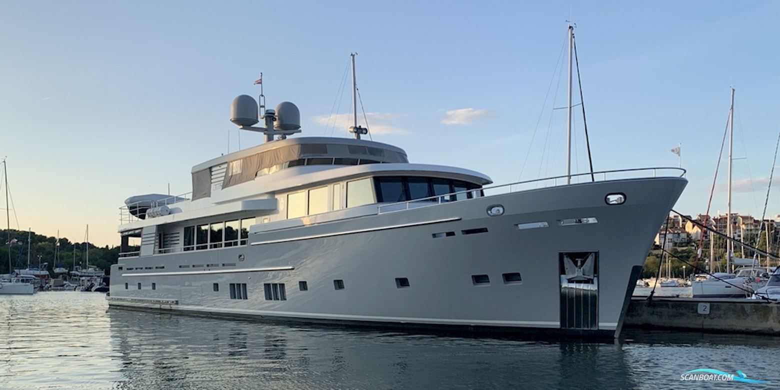 Van Der Valk 37m Explorer Motorbåd 2015, med Volvo-Penta D-16 MH motor, Kroatien
