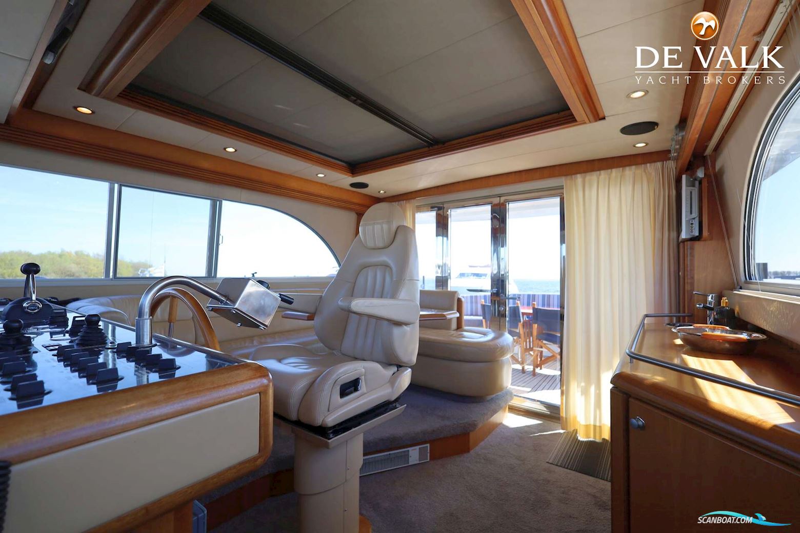 Van Der Valk Continental 1900 Wheelhouse