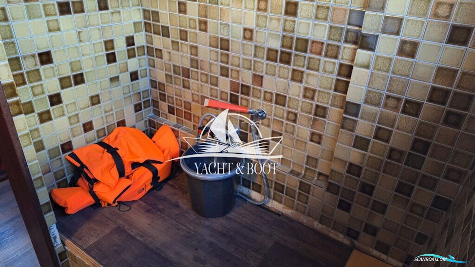 Van Der Valk Valkkruiser 1300 AK