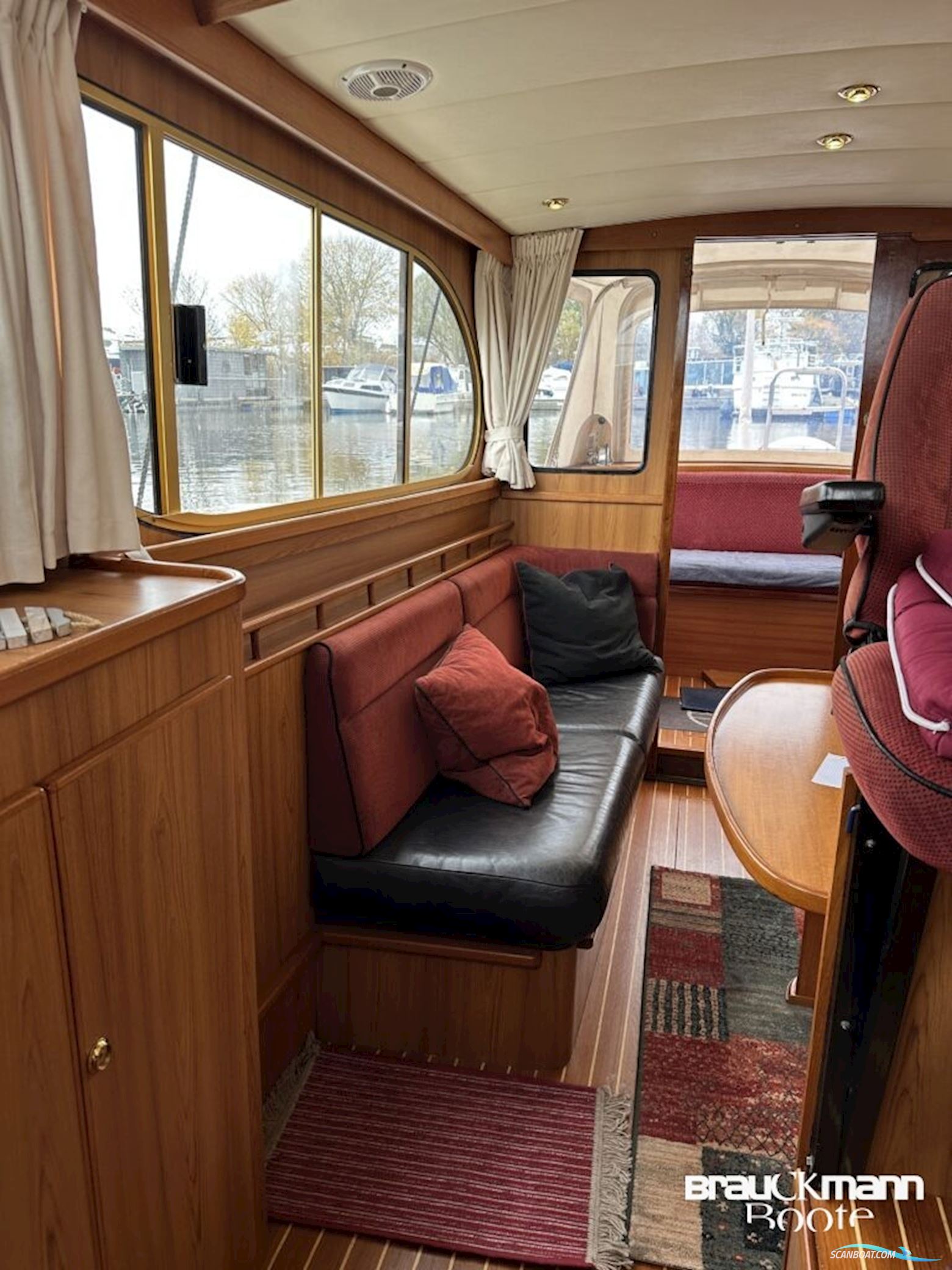 van Lent/Holland Salon Super Kruiser,