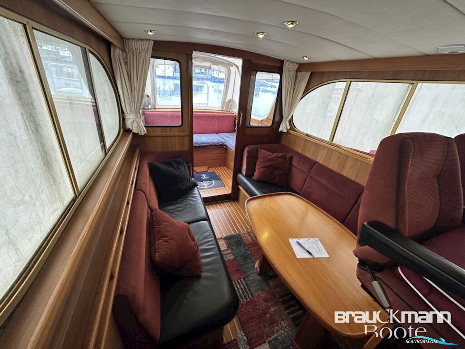 van Lent/Holland Salon Super Kruiser,