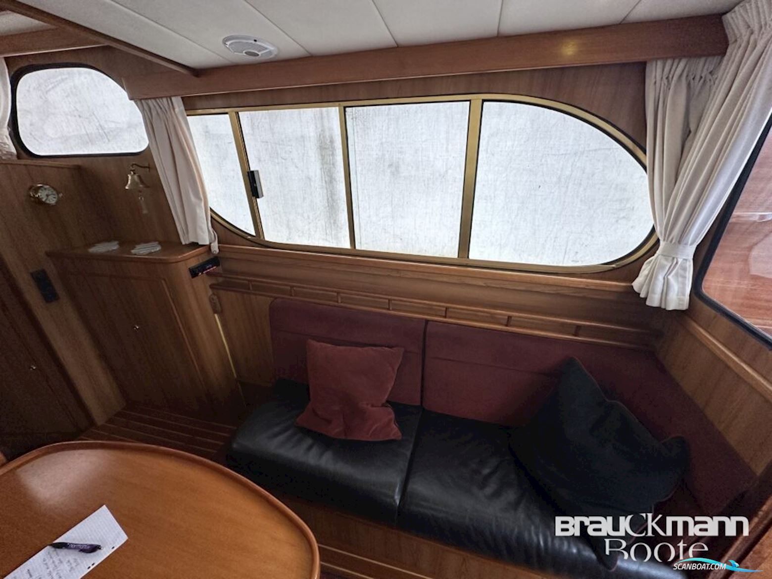 van Lent/Holland Salon Super Kruiser,