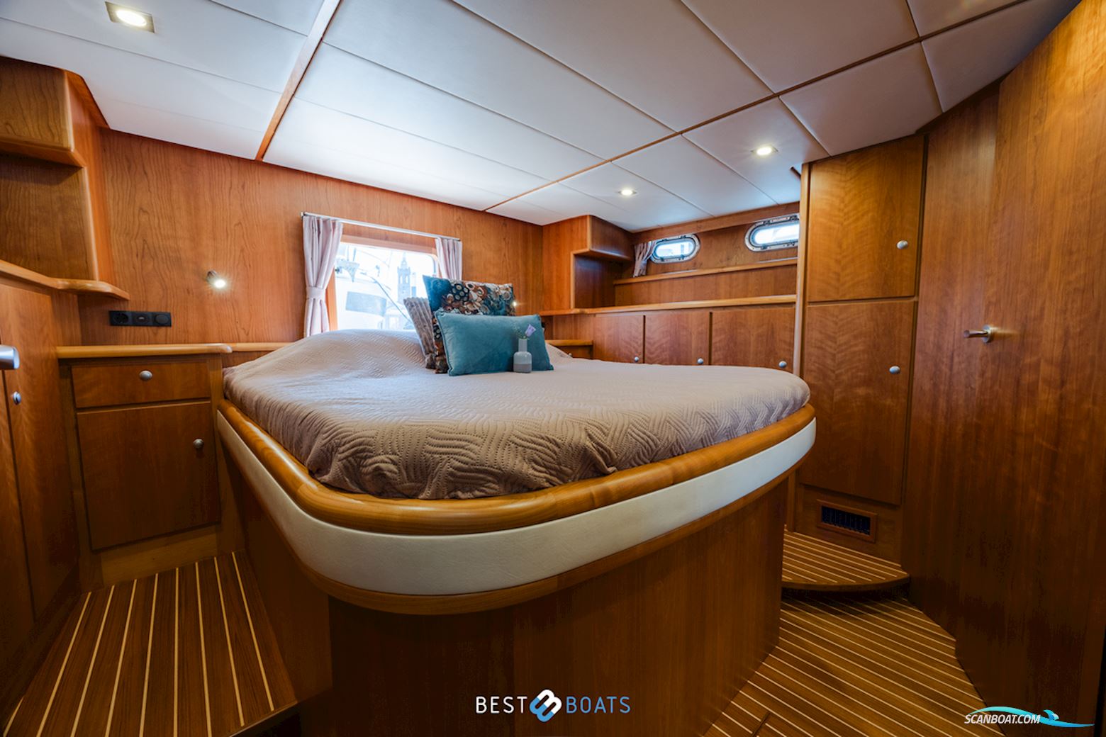 Van Vossen Parade 12.75 AK