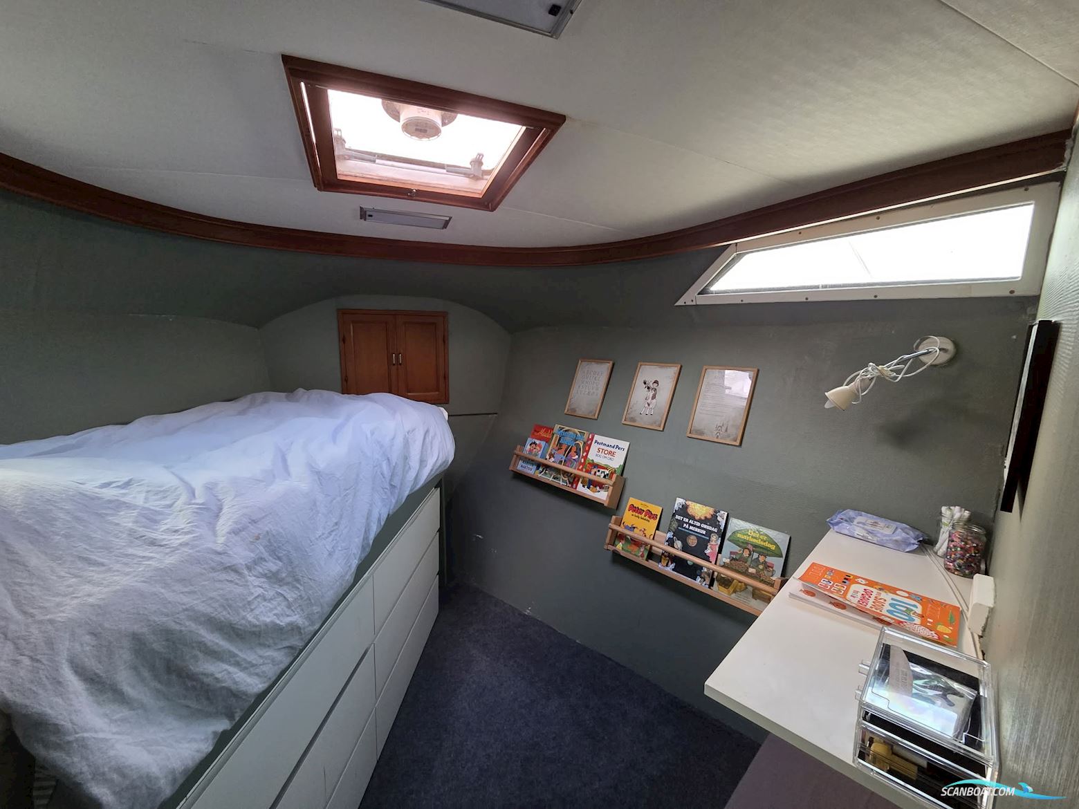 Vantare 53 Pilothouse