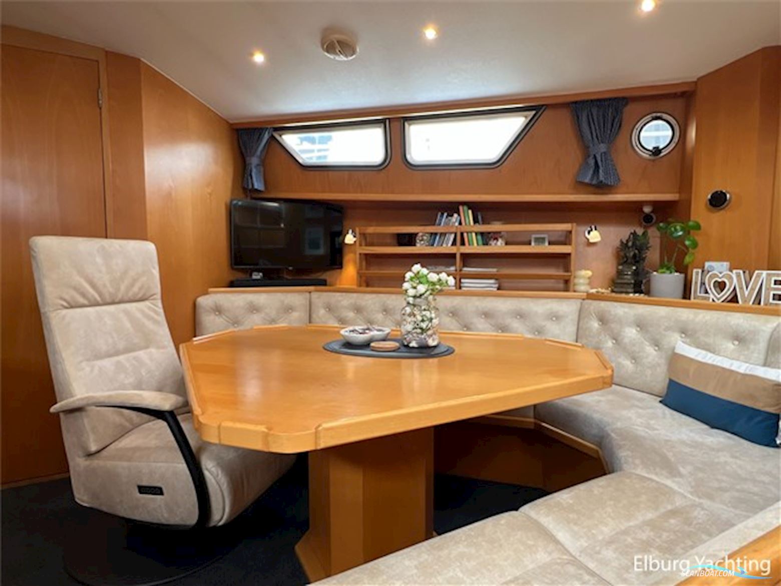 Vdl Pilot 50 - Open Kuip