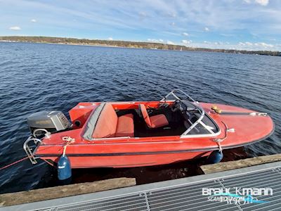 Veb Yachtwerft Berlin Merlin Motorbåd 1980, med Suzuki motor, Tyskland