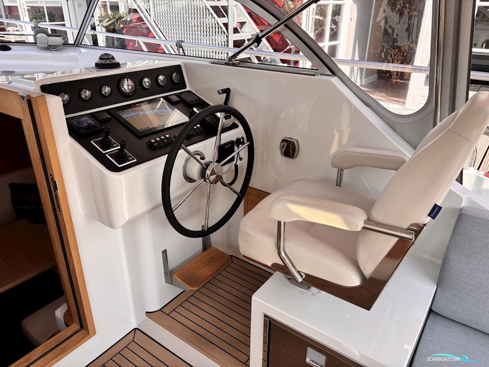 Vedette 37 Cabin Comfort Line