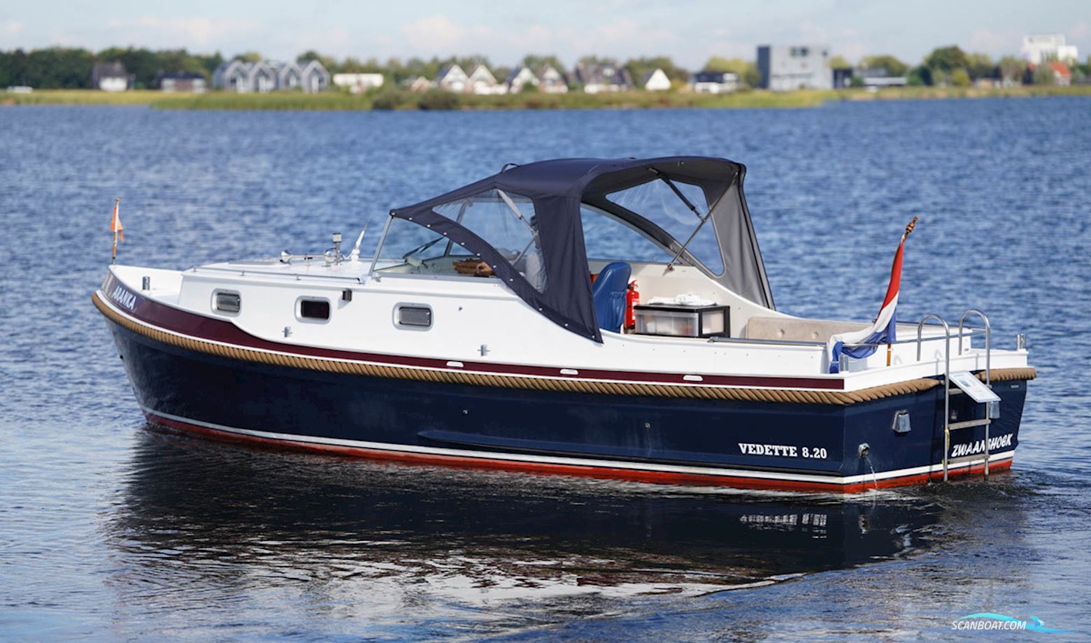 Vedette 8.20 V/OK