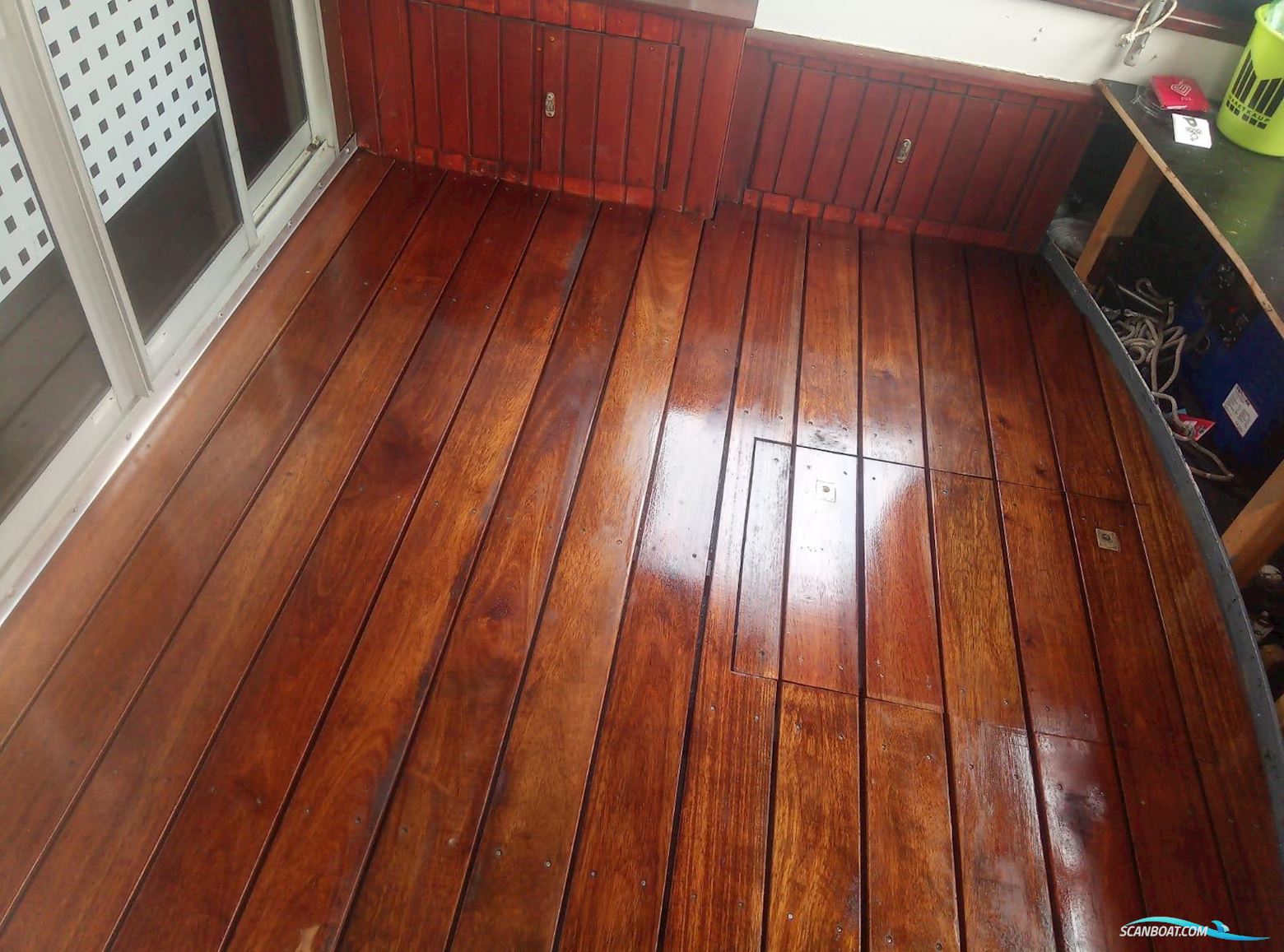 Veerdörn 13.00 Flybridge