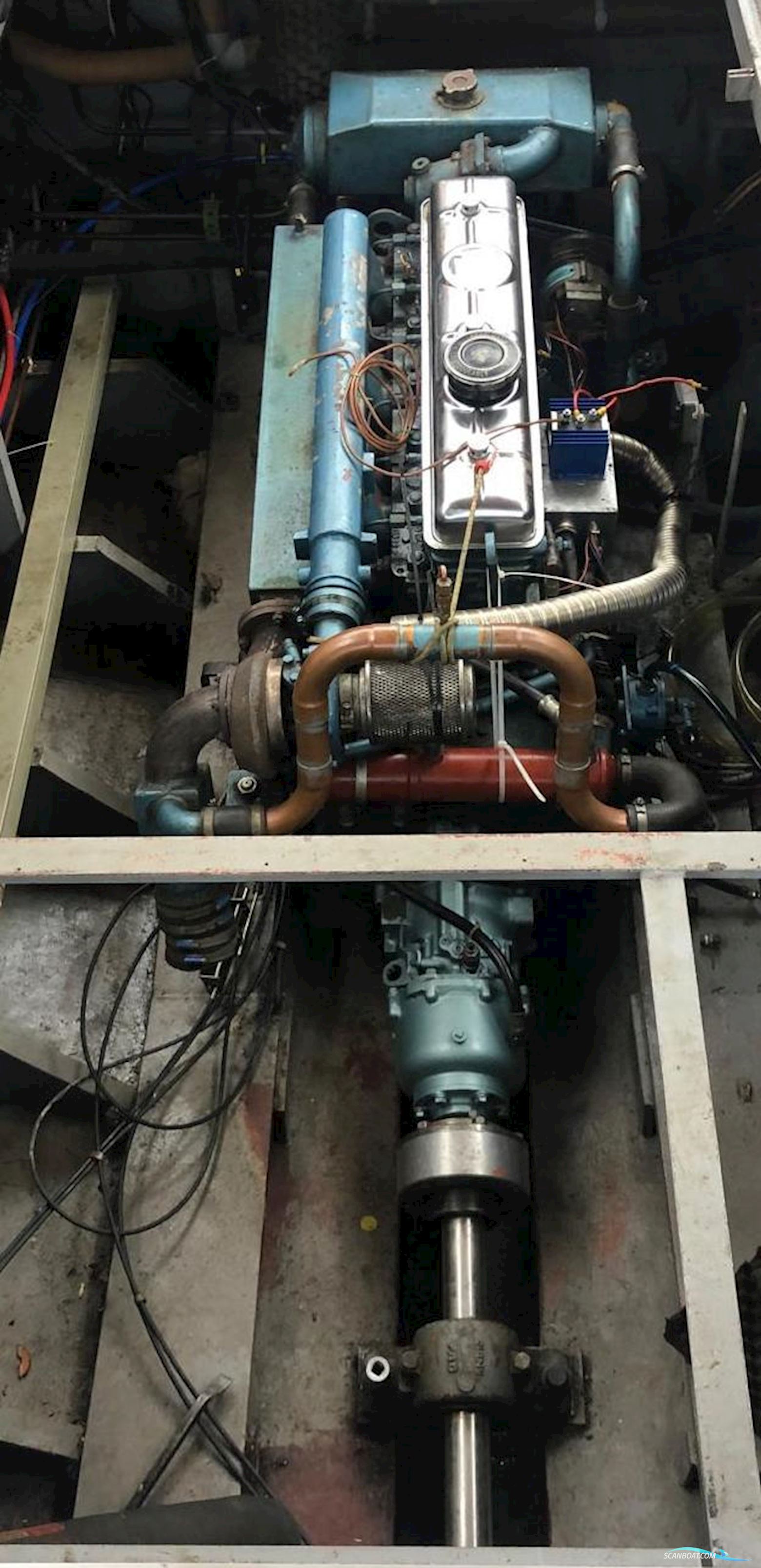 Veerdörn 13.00 Flybridge