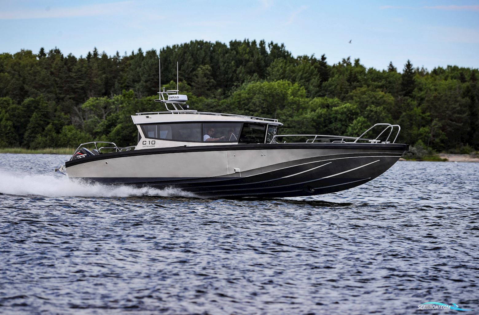 Viggo C10 Motorbåd 2024, med Mercury V8 300 motor, Sverige