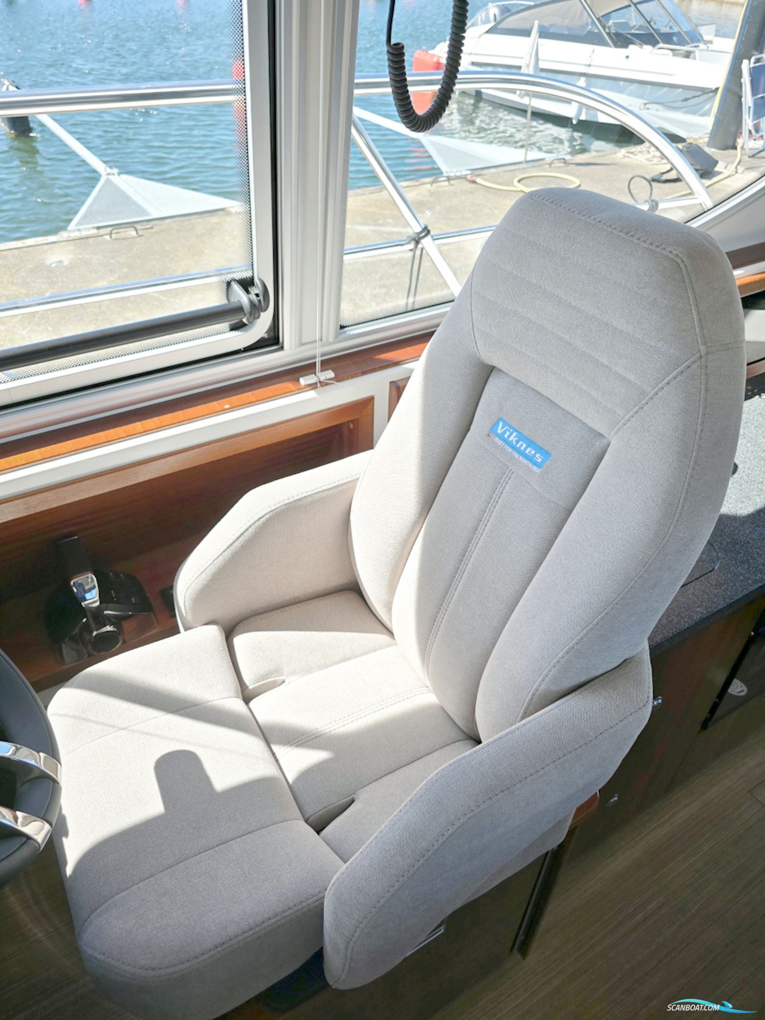 Viknes 1030 HT Panorama 2026