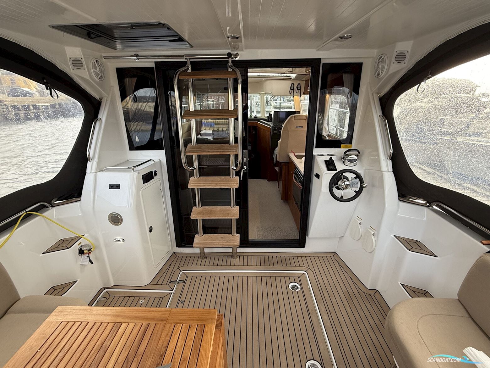 Viknes 1030 Sunbridge. NEDSAT 100.000,-