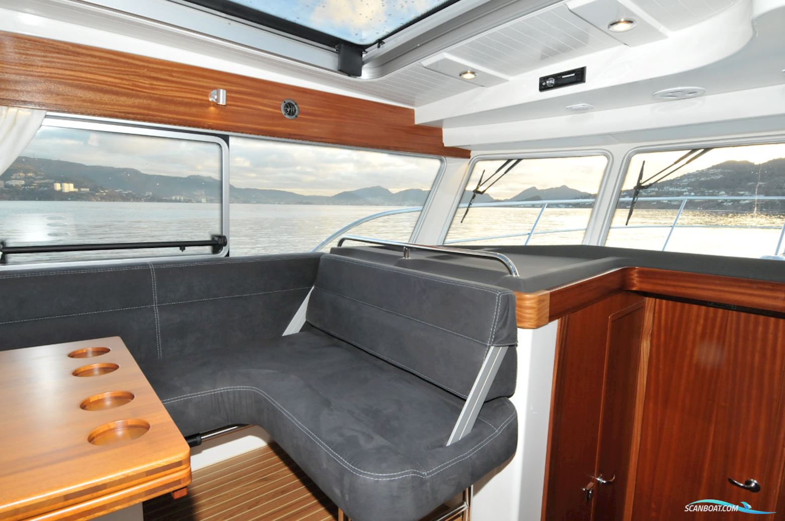 Viknes 1080 Panorama NY