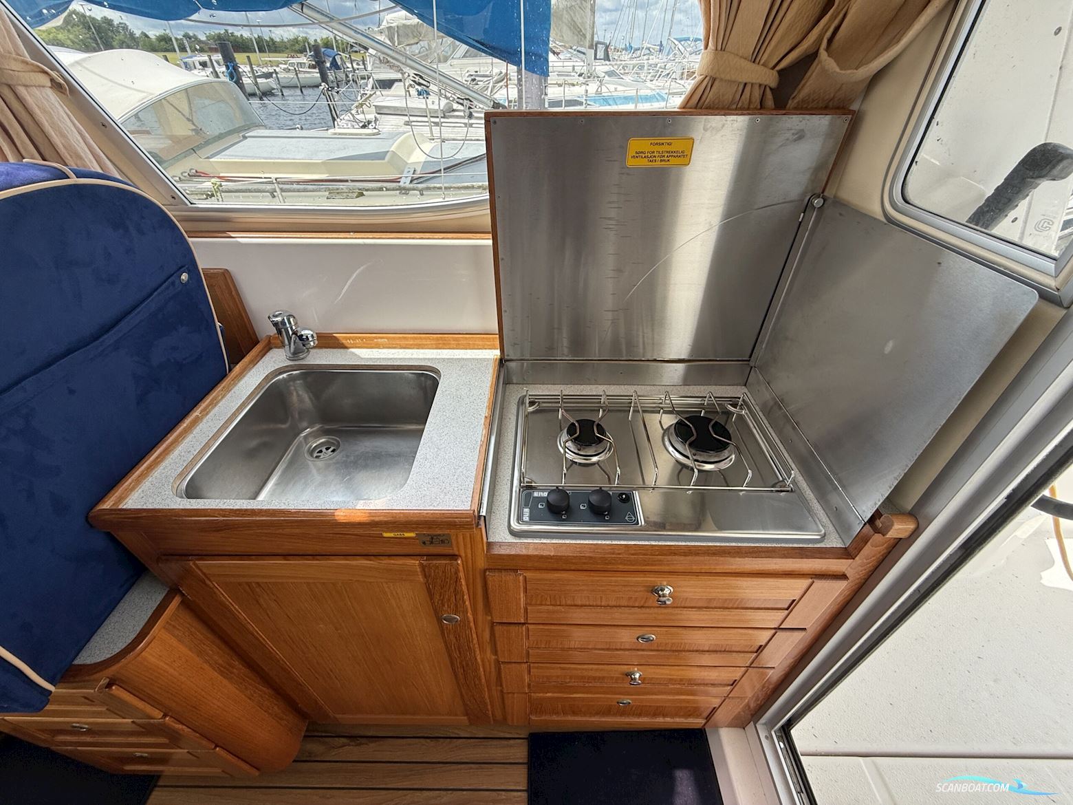Viknes 880. Med Nyere Komplet Raymarine Navi-Pakke