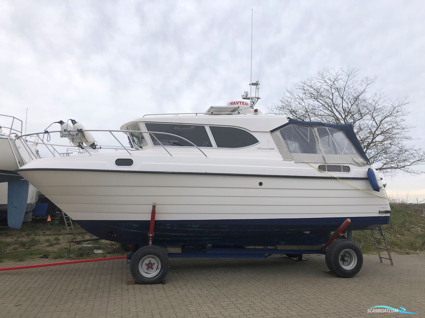 Viknes 880