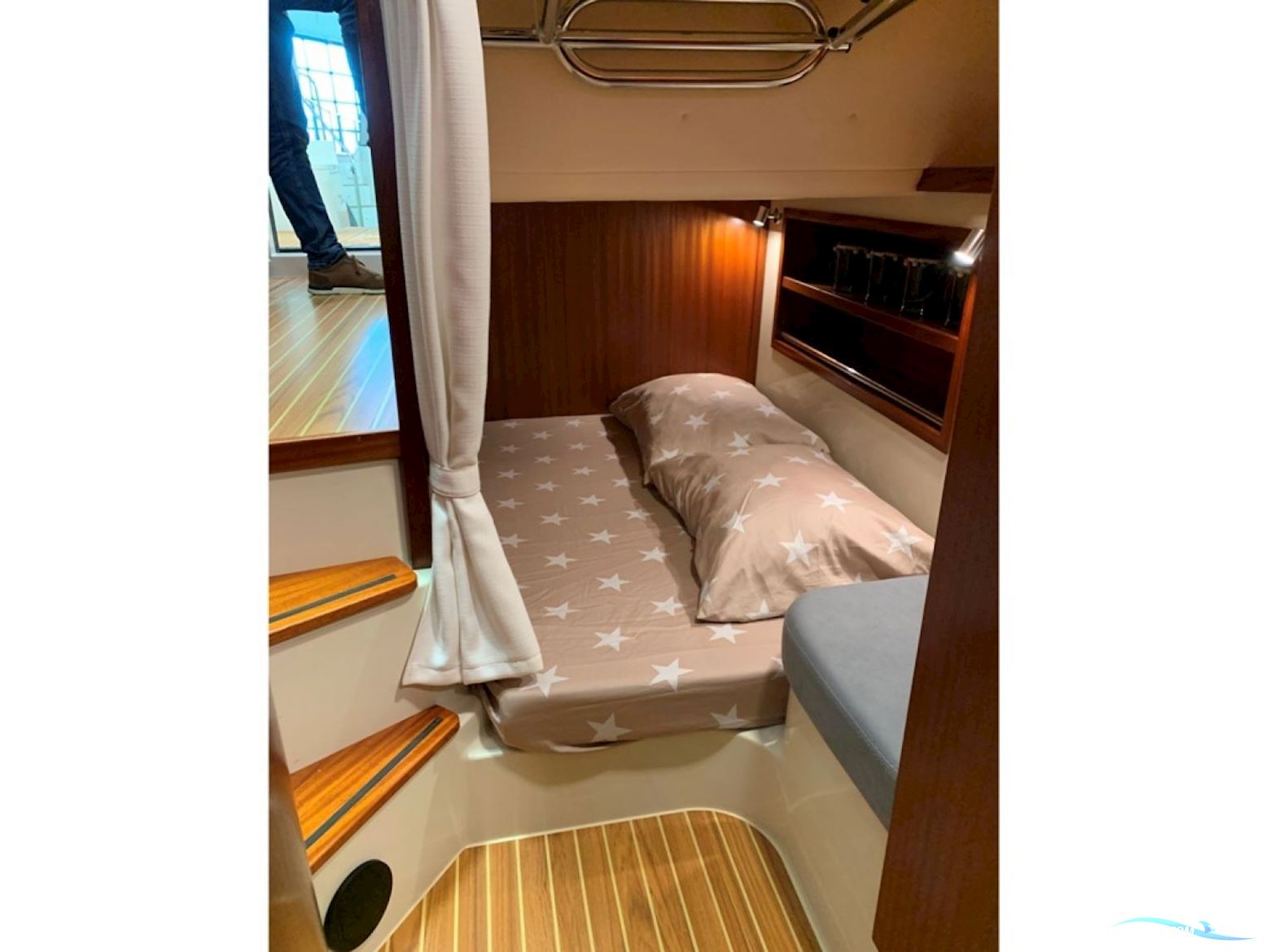 Viknes 930, Diesel V8 370hk, Solgt