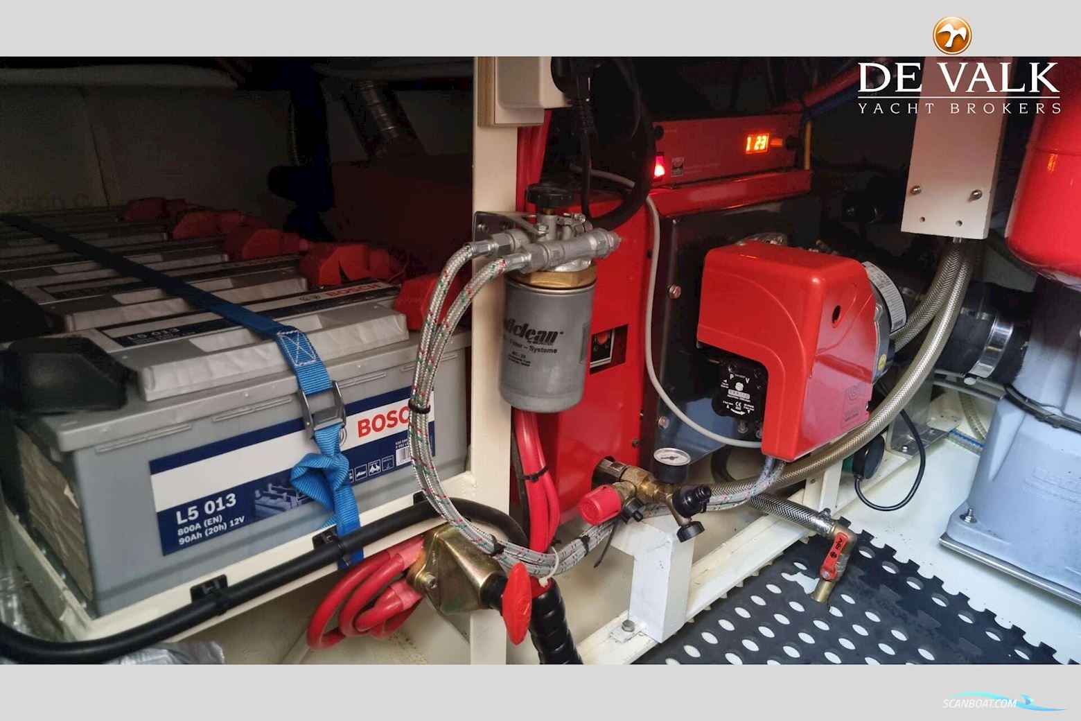 Vischer Yachting Custom 125AC