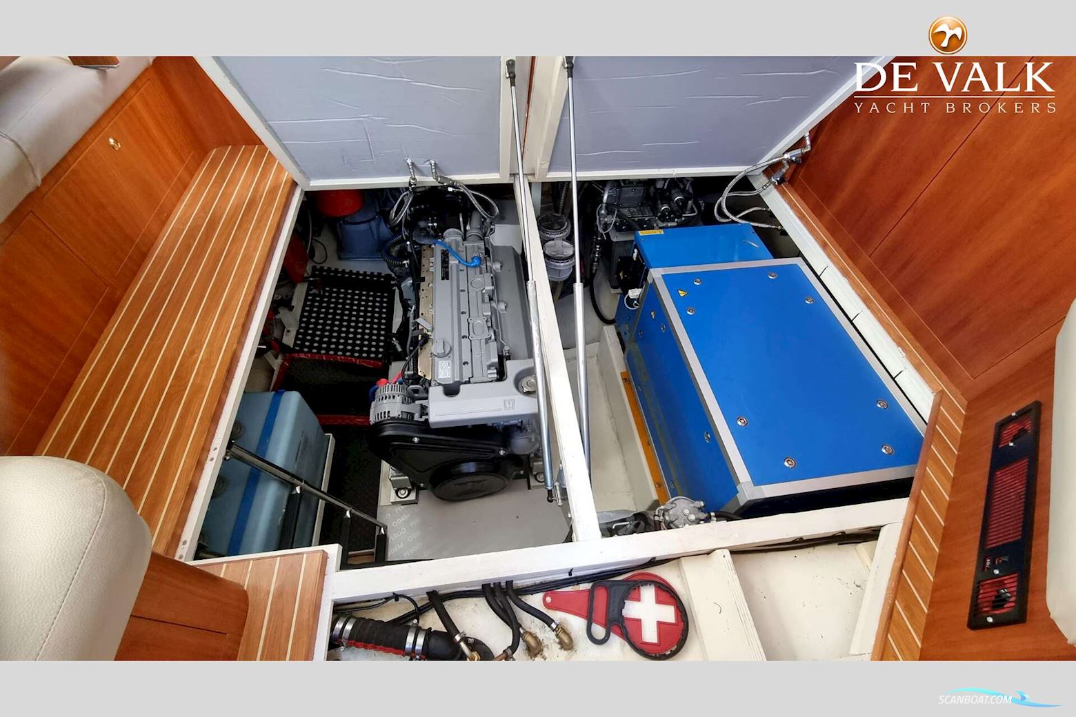 Vischer Yachting Custom 125AC