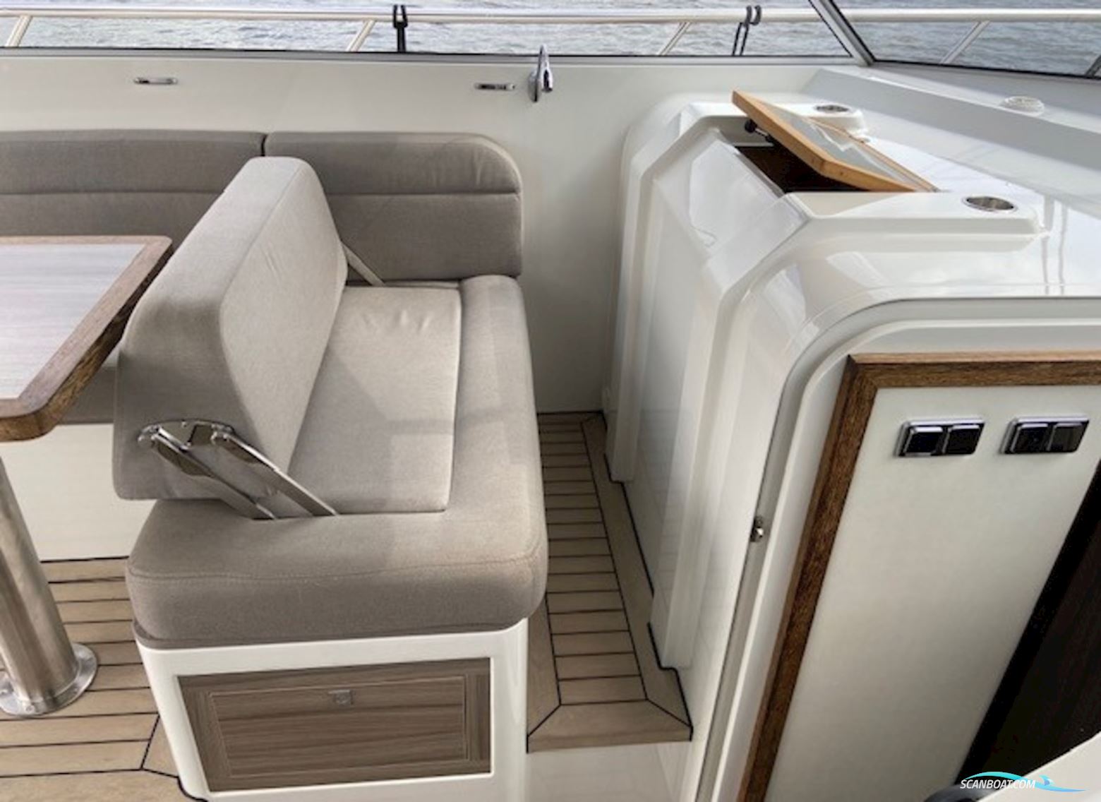 Vivante 43 Cabrio Cruiser